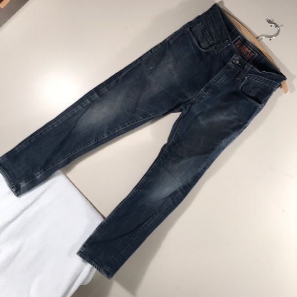 Levi’s Low Tapered 520’s - Picture 2 of 8